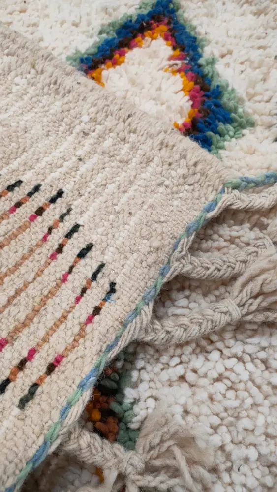 Handmade Natural Wool Geometric Diamond Rug with Tassels (1m x 1.5m)